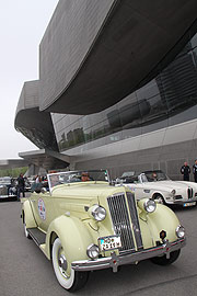 ArabellaClassics Route 2013 - Start vor der BMW Welt (©Foto: Martin Schmitz)
